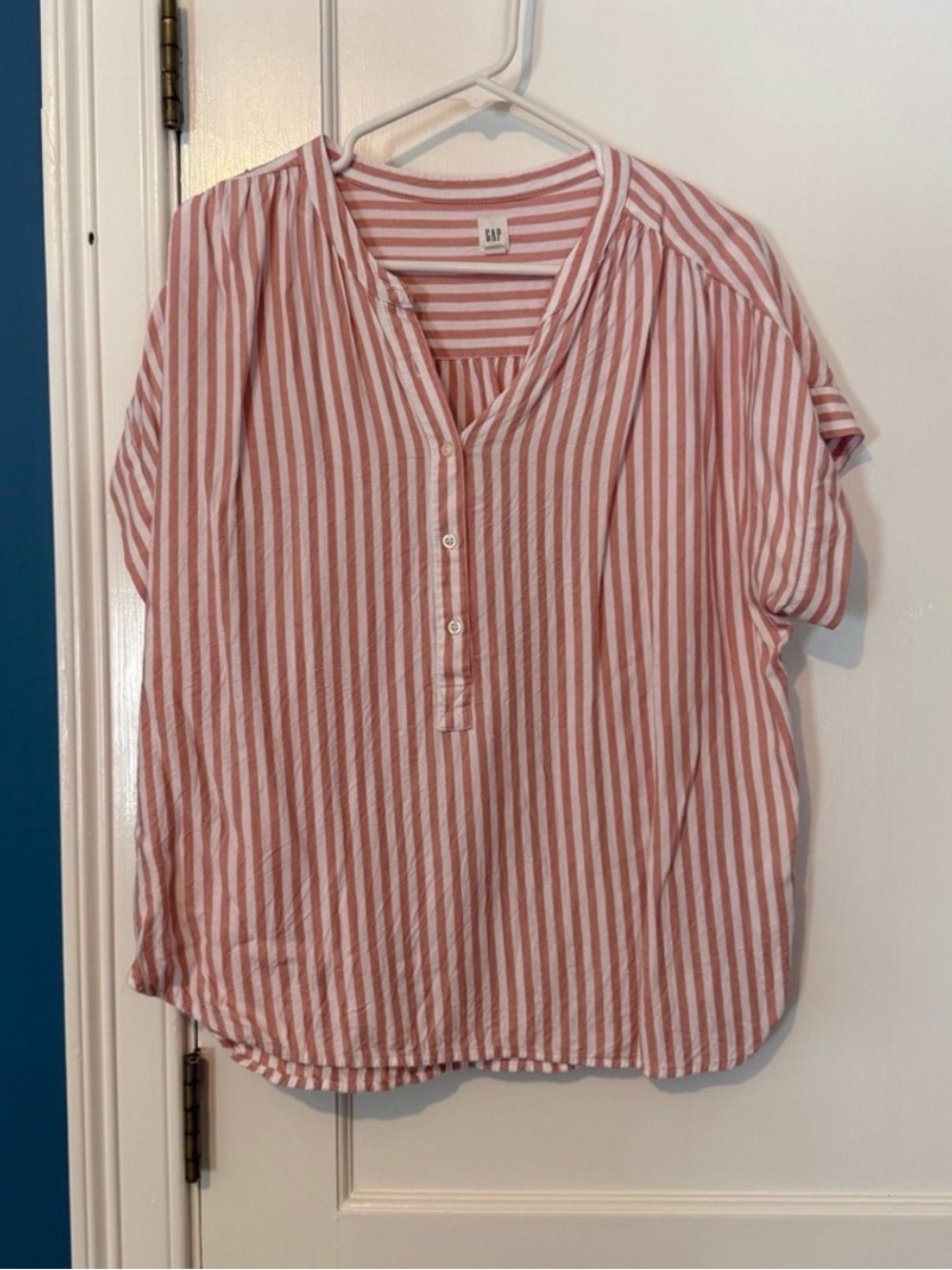 GAP Rose Pink and White Striped Short Sleeve Henley with front buttons